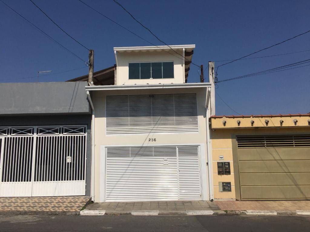 Sobrado, 4 quartos, 310 m² - Foto 1