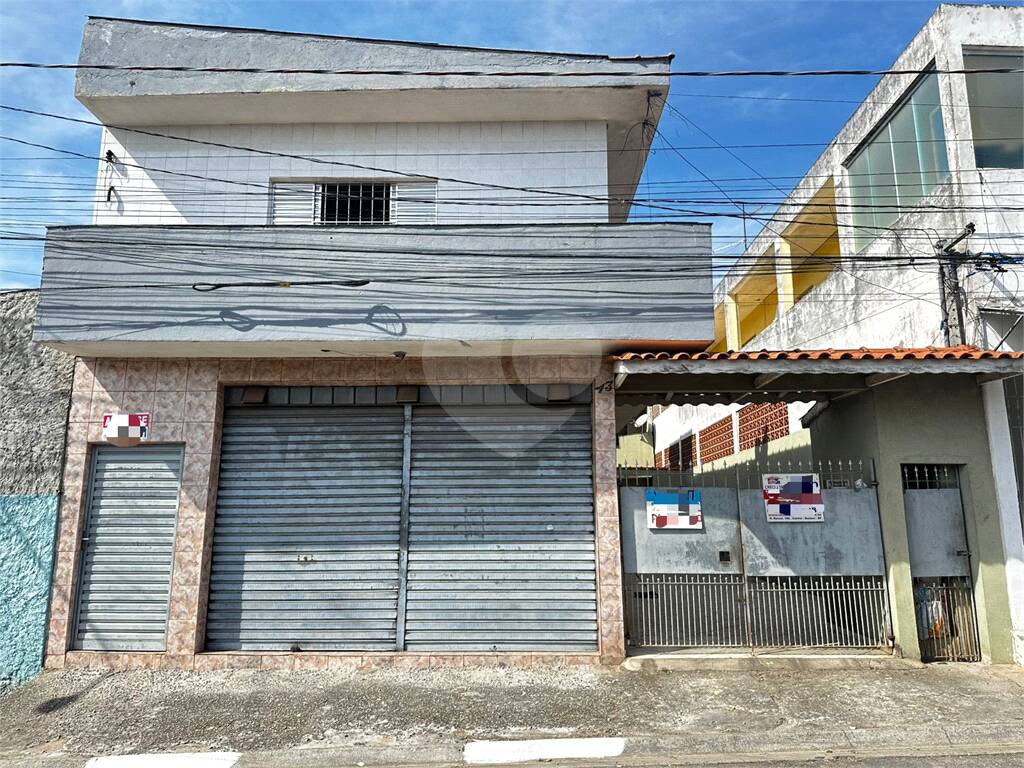 Casa à venda com 4 quartos em Jardim Casa Branca, Suzano - SP