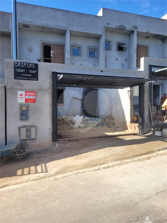 Sobrado à venda com 2 quartos em Vila Áurea, Poá - SP