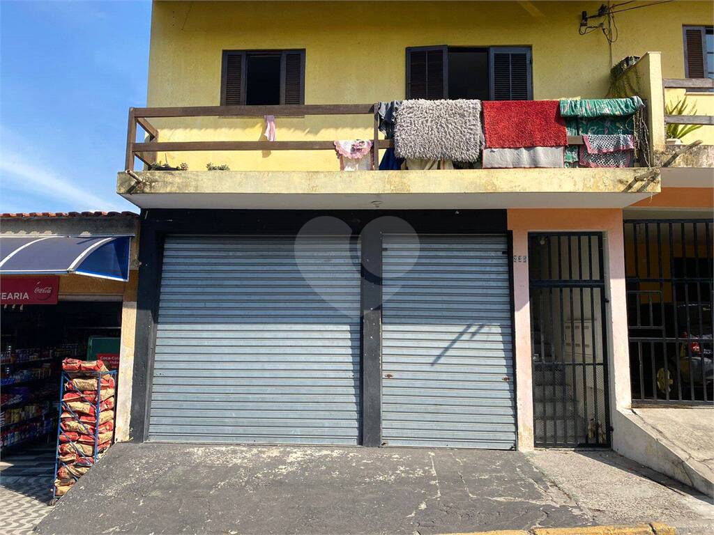 Salão comercial para alugar em Vila Júlia, Poá - SP