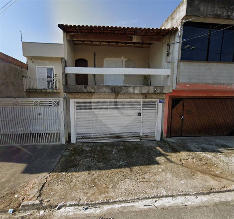 Sobrado à venda com 3 quartos, sendo 1 suíte, em Jardim Santa Luiza, Poá - SP