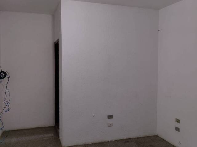 Sala para Locação em Poá - 5