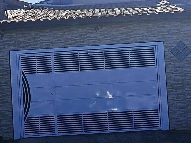Casa para Venda em Poá - 2