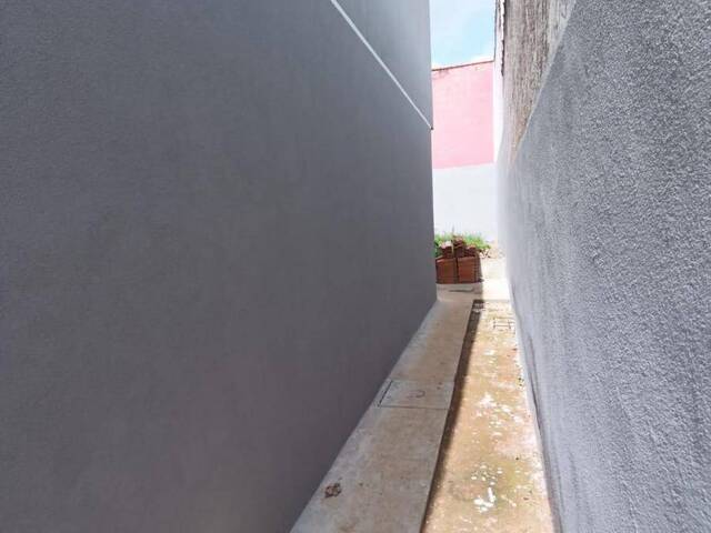 Sobrado para Venda em Itaquaquecetuba - 4