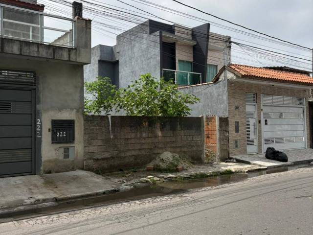 Área para Venda em Suzano - 2