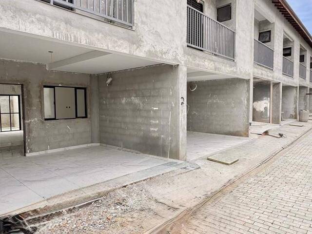 Casa para Venda em Poá - 4