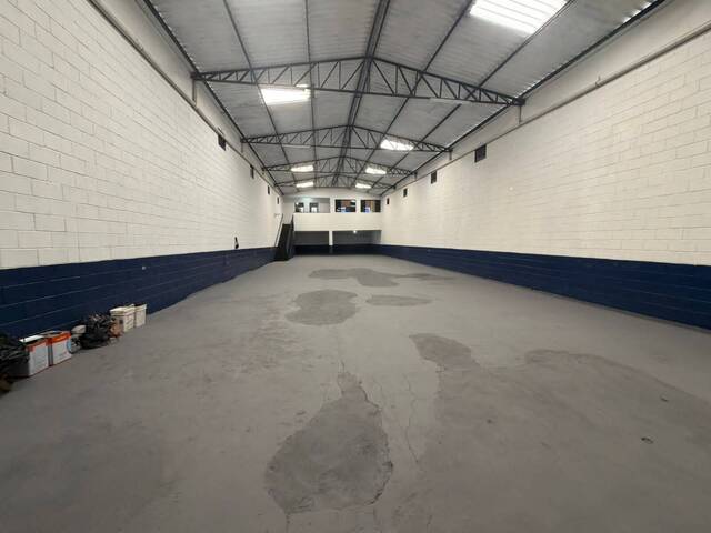 Galpão para Venda em Mogi das Cruzes - 4