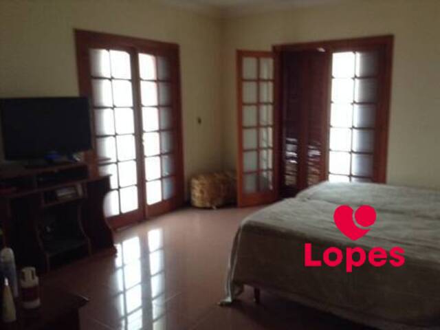 Sobrado para Venda em Suzano - 2