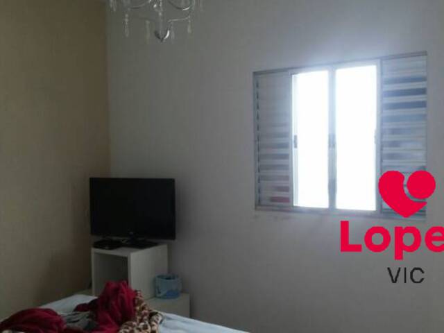 Sobrado para Venda em Poá - 4