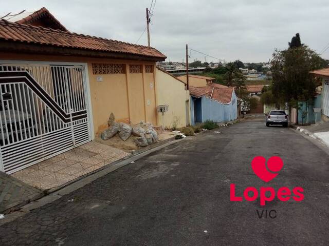 Casa para Venda em Poá - 2