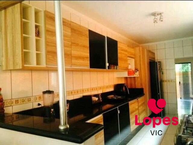 Casa para Locação em Poá - 4