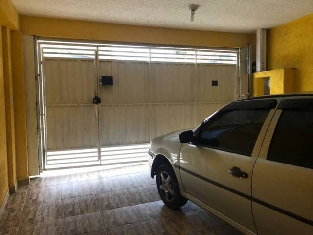 Casa para Venda em Poá - 3
