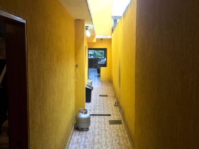Casa para Venda em Poá - 4