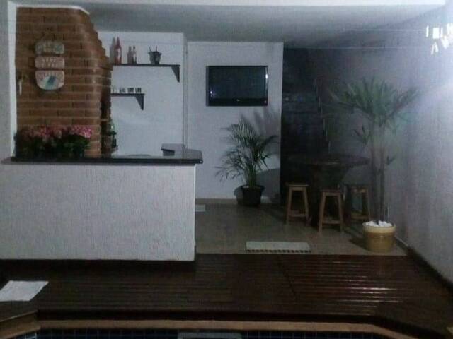 Sobrado para Venda em Poá - 4