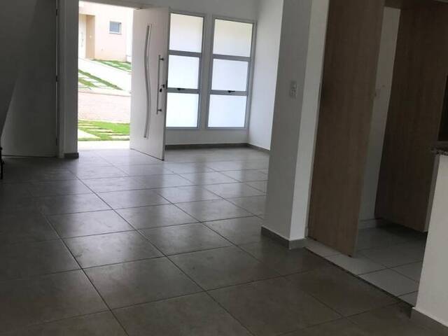 Sobrado para Locação em Suzano - 3