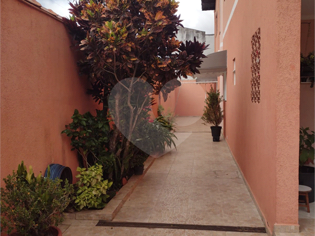 Sobrado para Venda em Suzano - 3