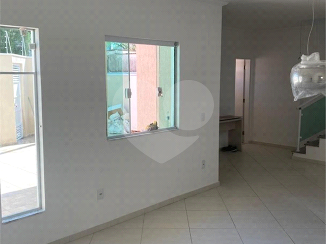 Sobrado para Venda em Mogi das Cruzes - 4