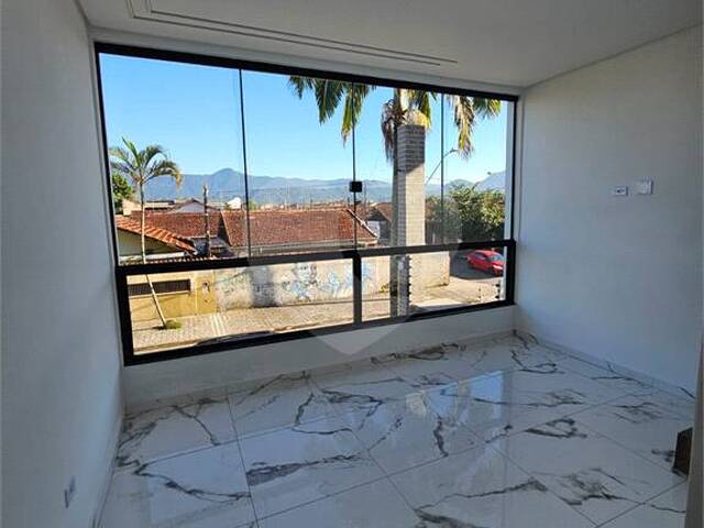 Casa para Venda em Praia Grande - 4