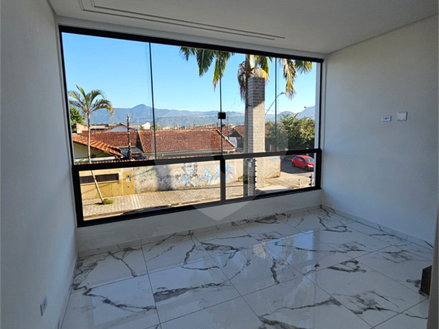 Casa para Venda em Praia Grande - 4