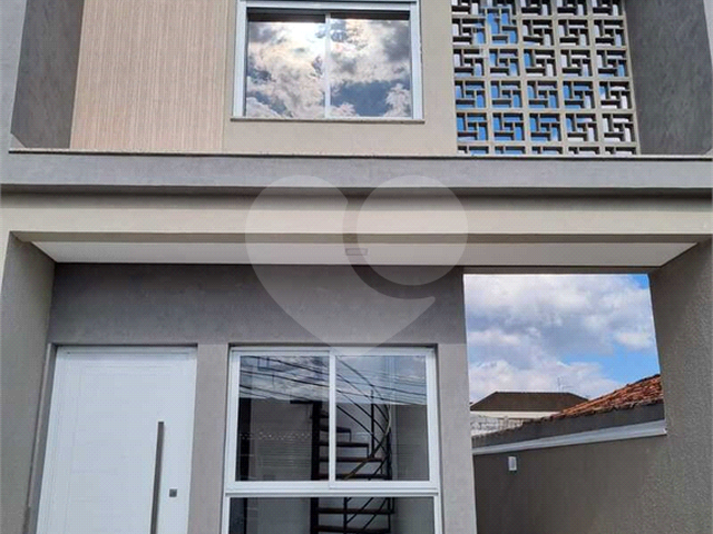 Sobrado para Venda em Arujá - 2