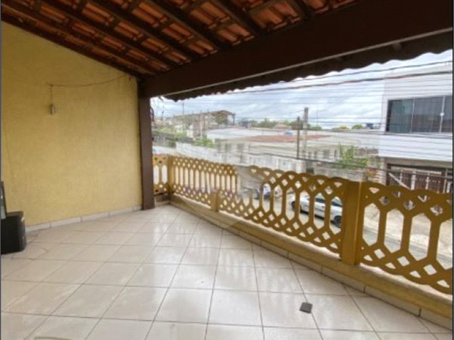 Sobrado para Venda em Guarulhos - 4