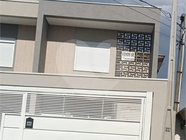 Sobrado para Venda em Arujá - 2