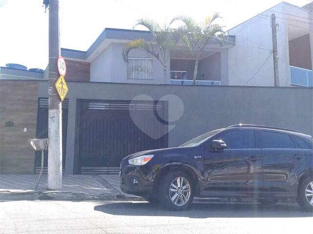 Sobrado para Venda em Suzano - 2