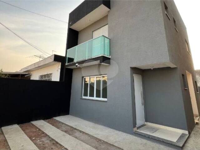 Sobrado para Venda em Suzano - 2