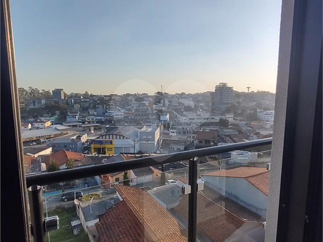 Sobrado para Venda em Arujá - 2