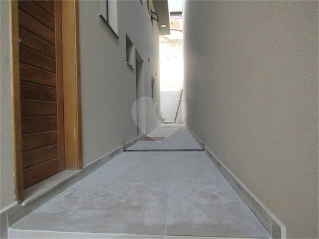 Sobrado para Venda em Arujá - 4