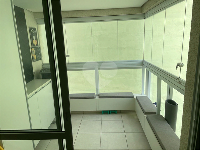 #REO1111088 - Apartamento para Venda em São Paulo - SP