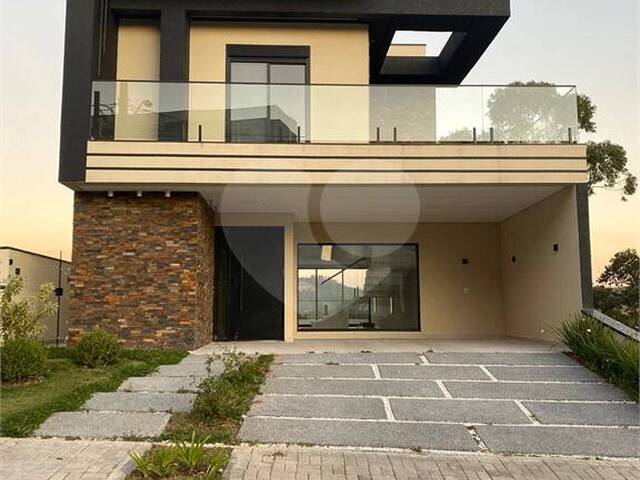 Venda em Parque Residencial Itapeti - Mogi das Cruzes