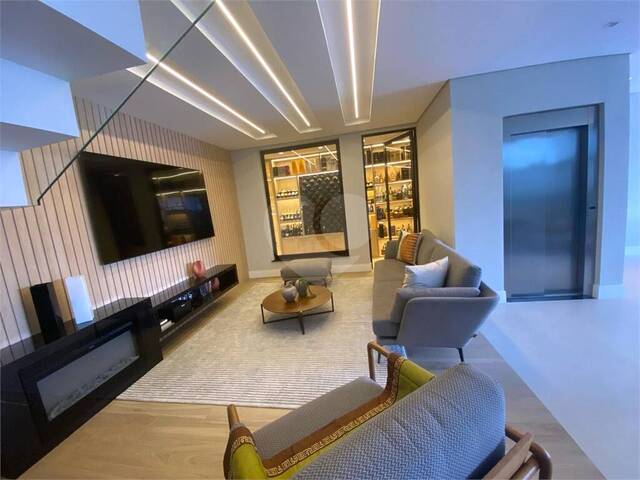 Venda em Fazenda Rodeio - Mogi das Cruzes