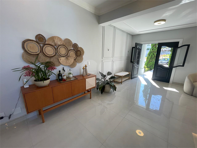 Casa em condomínio para Venda em Arujá - 2