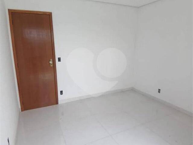 #REO811706 - Casa para Venda em Itaquaquecetuba - SP