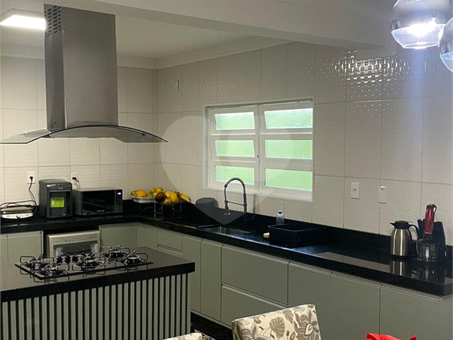 Casa para Venda em Poá - 3