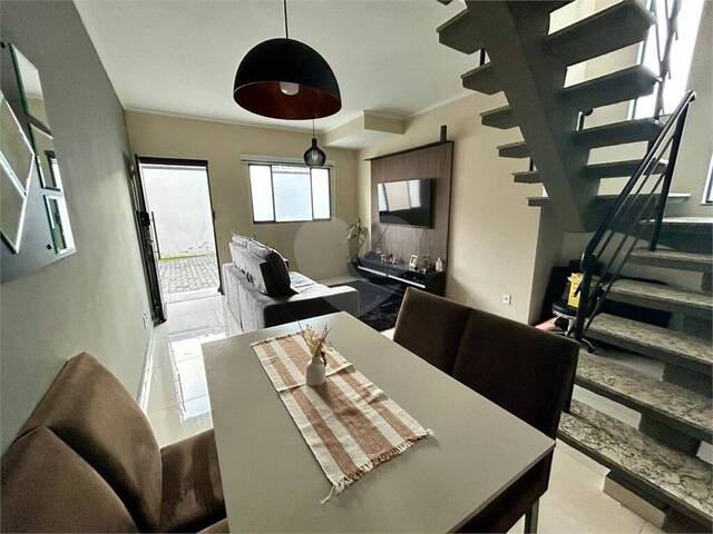 Sobrado para Venda em Poá - 4