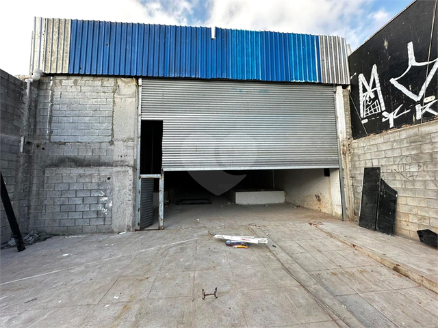 #REO1105702 - Conjunto Comercial para Venda em Itaquaquecetuba - SP