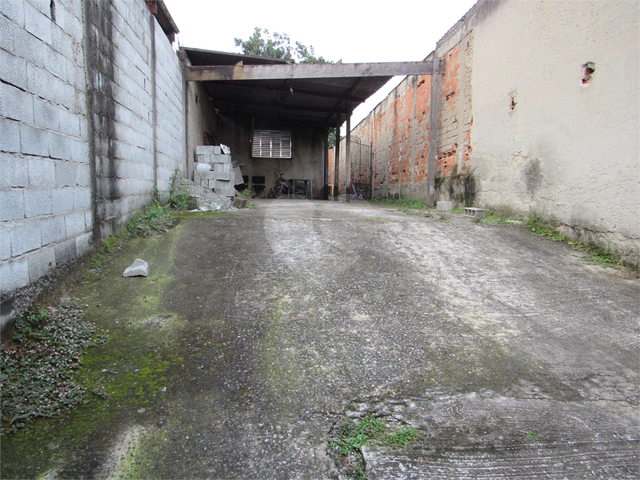 Terreno para Venda em Itaquaquecetuba - 4