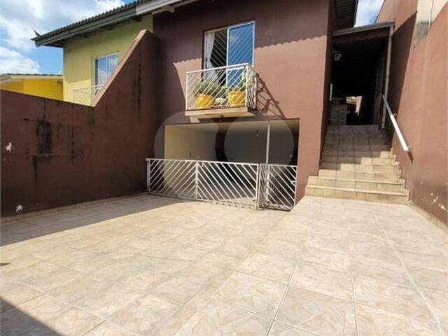 #REO1103247 - Casa para Venda em Arujá - SP