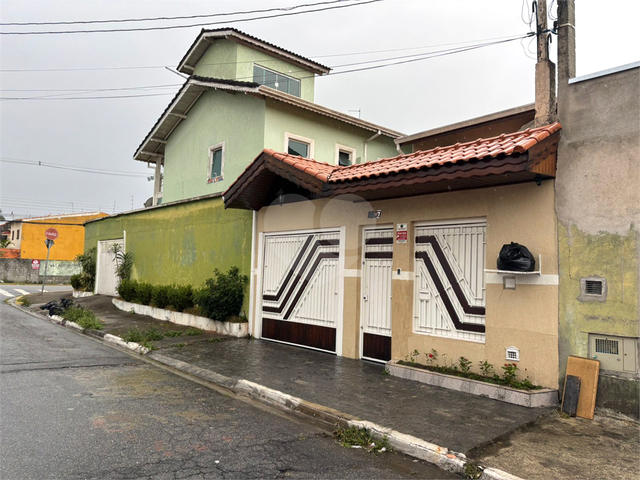 Sobrado para Venda em Suzano - 2