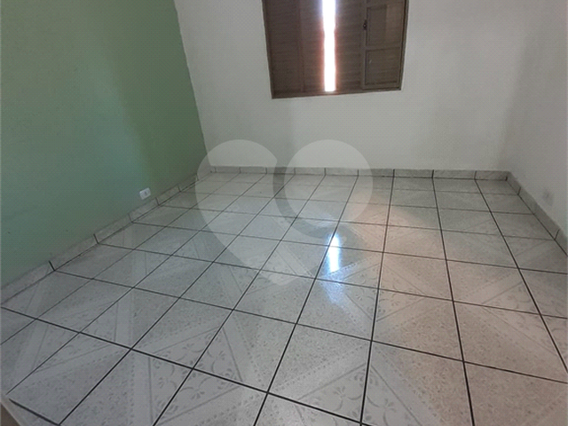 Sobrado para Venda em Ferraz de Vasconcelos - 5