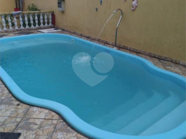 Casa para Venda em Poá - 2