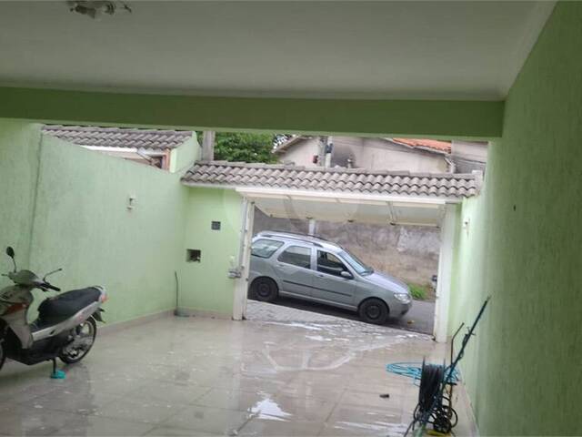 #REO1096959 - Casa para Venda em Arujá - SP