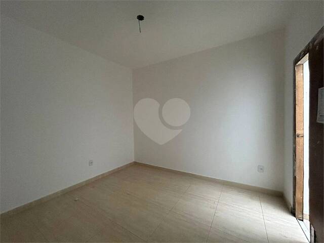 Casa para Venda em Poá - 5