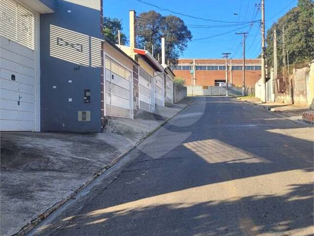 #REO1093813 - Casa para Venda em Arujá - SP