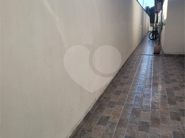 Casa para Venda em Arujá - 5