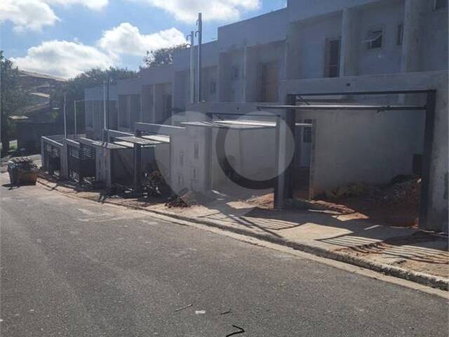 Sobrado para Venda em Poá - 3