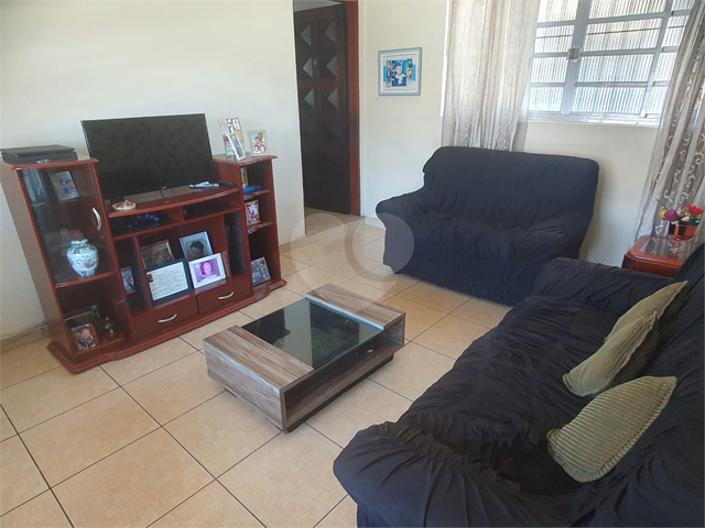 Casa para Venda em Poá - 2