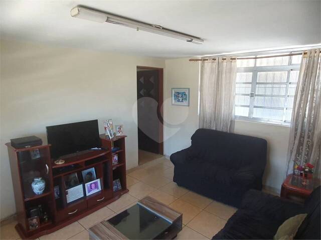 Casa para Venda em Poá - 3